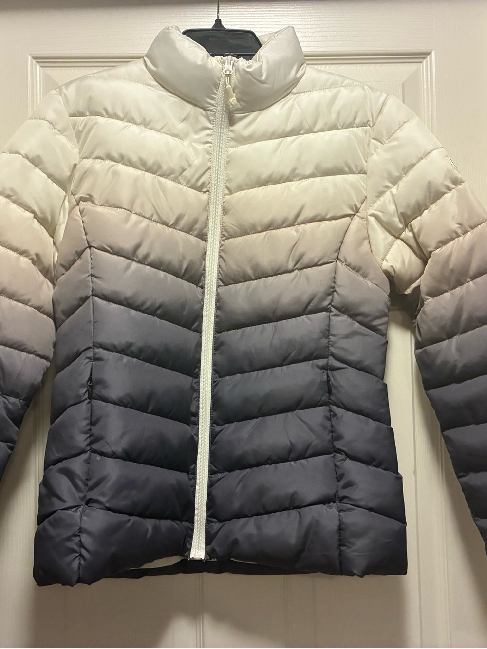 ZYIA Blanca Peak Ombre White to purple Quilted Puffer Jacket women’s Medium New